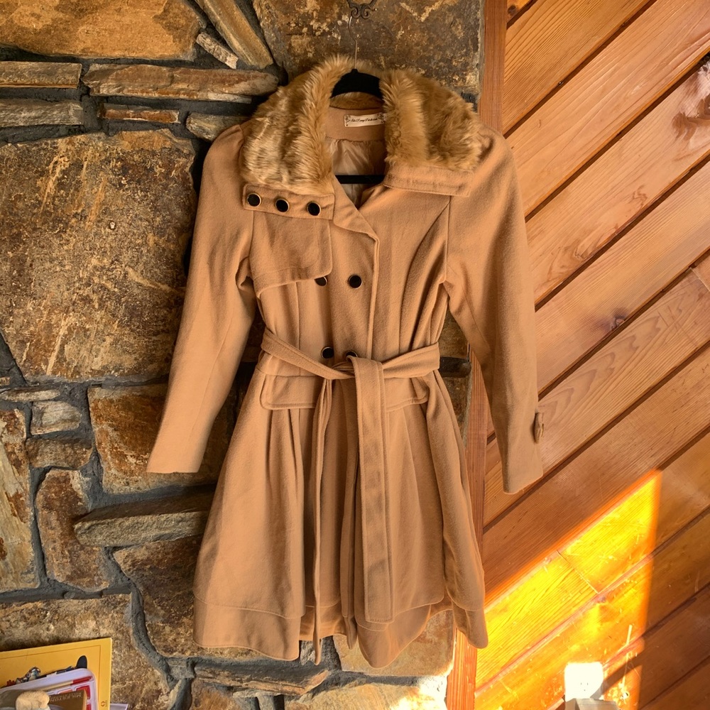 🌺Beige Peacoat w/ Waist Tie & Faux Fur Collar